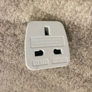 Intercontinental adaptor - UK to USA or Australia travel converter